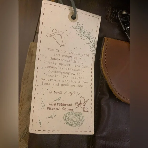 TSD BRAND Urban Crossbody Purse - Picture 5 of 7